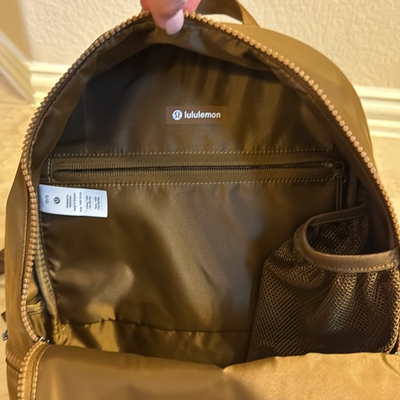 Lululemon small backpack - Picture 7 of 7